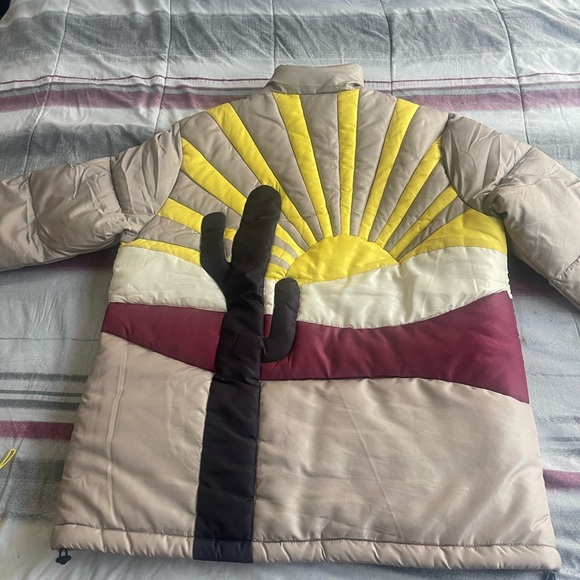 WESC Landscape Puffer Jacket - Picture 3 of 6